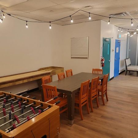 Wicked Hostels - YYC Exterior foto